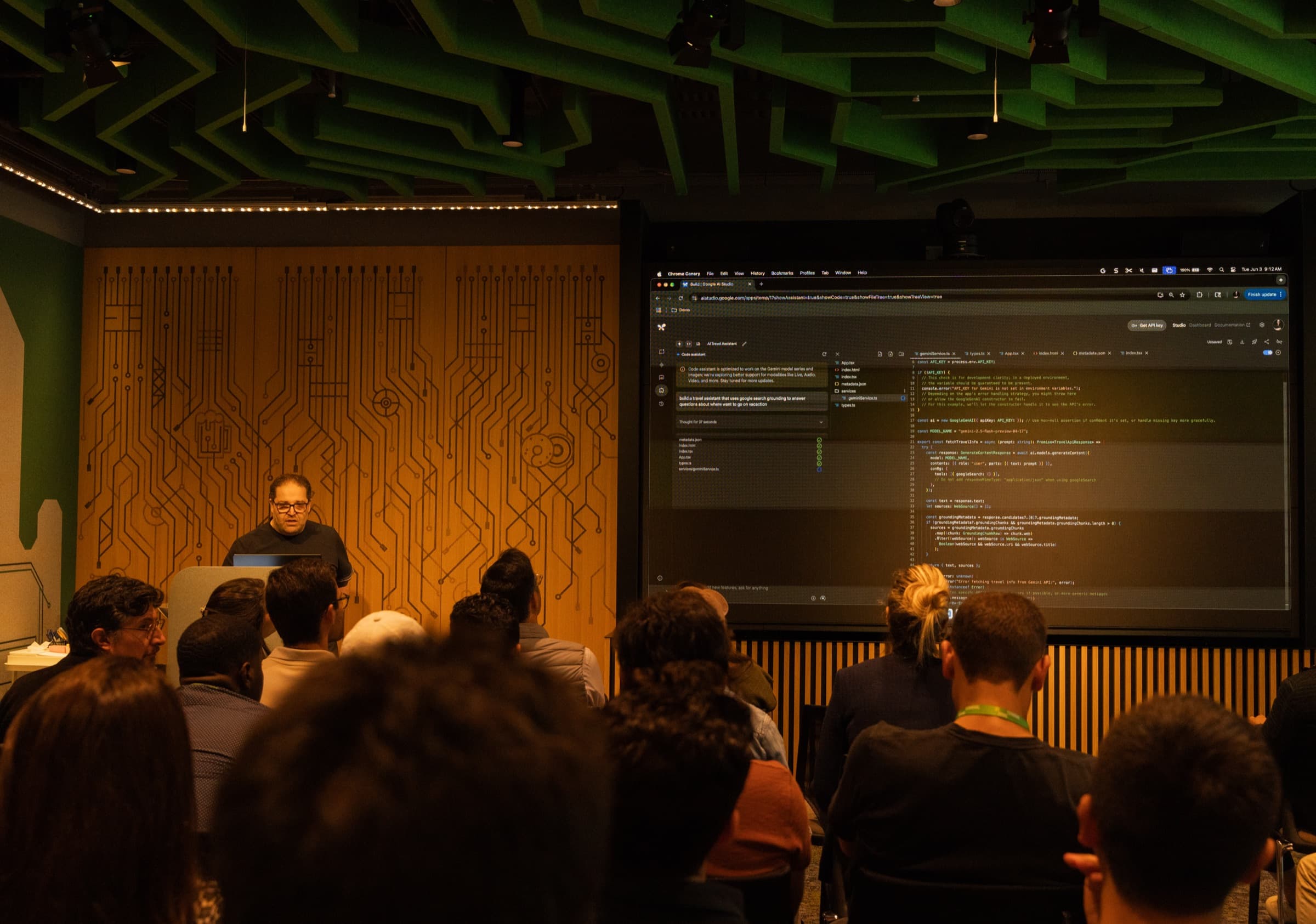 A live build session at a Pygma event